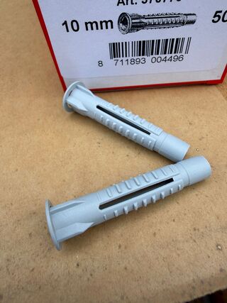 Ca. 30x Pluggen 10mm 30 x 50. 50 per doos Enrico, 570770